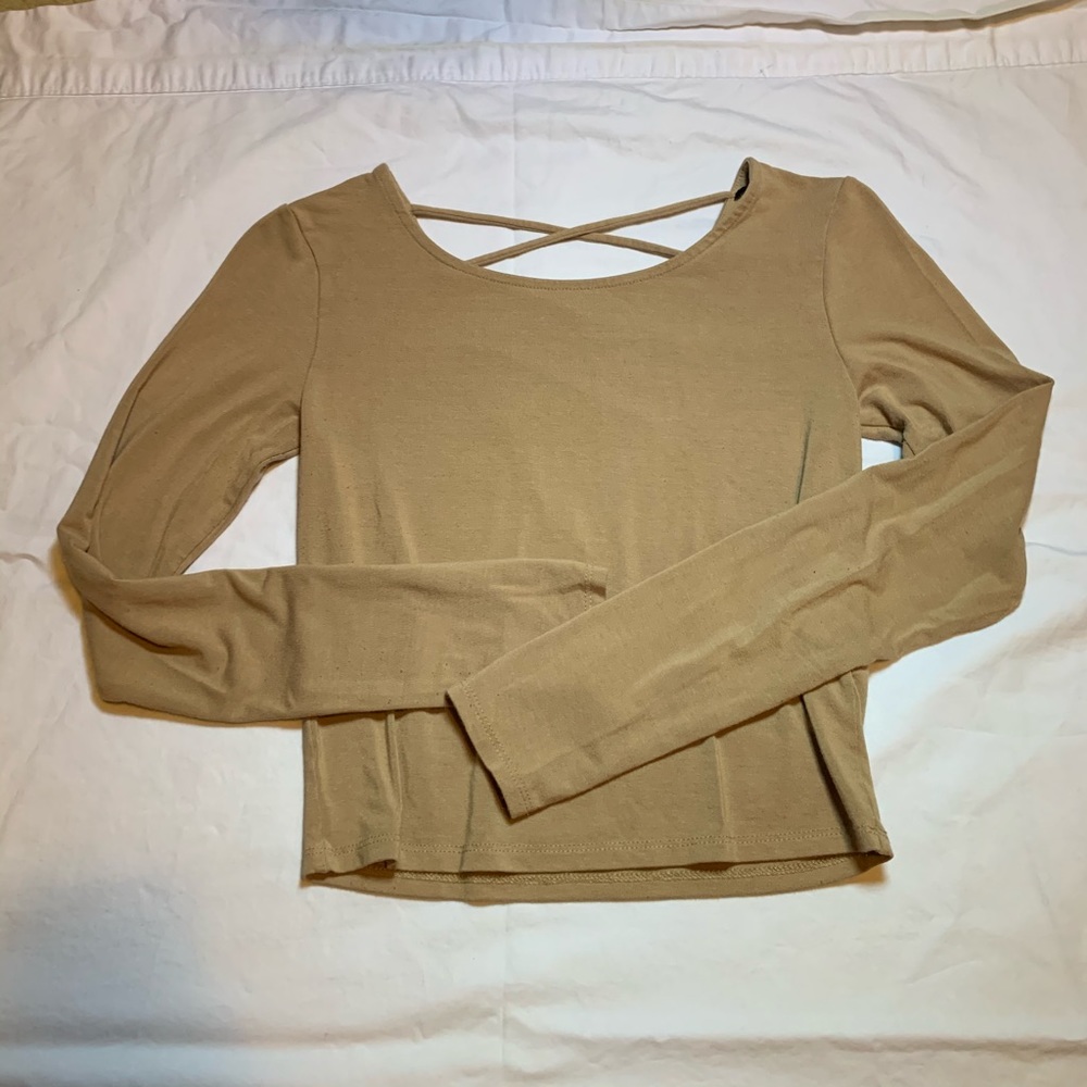 Long sleeve crop top